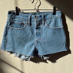 Vintage Levi’s Blue Denim Women Shorts